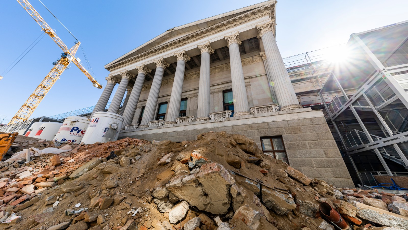 Außenansicht der Baustelle