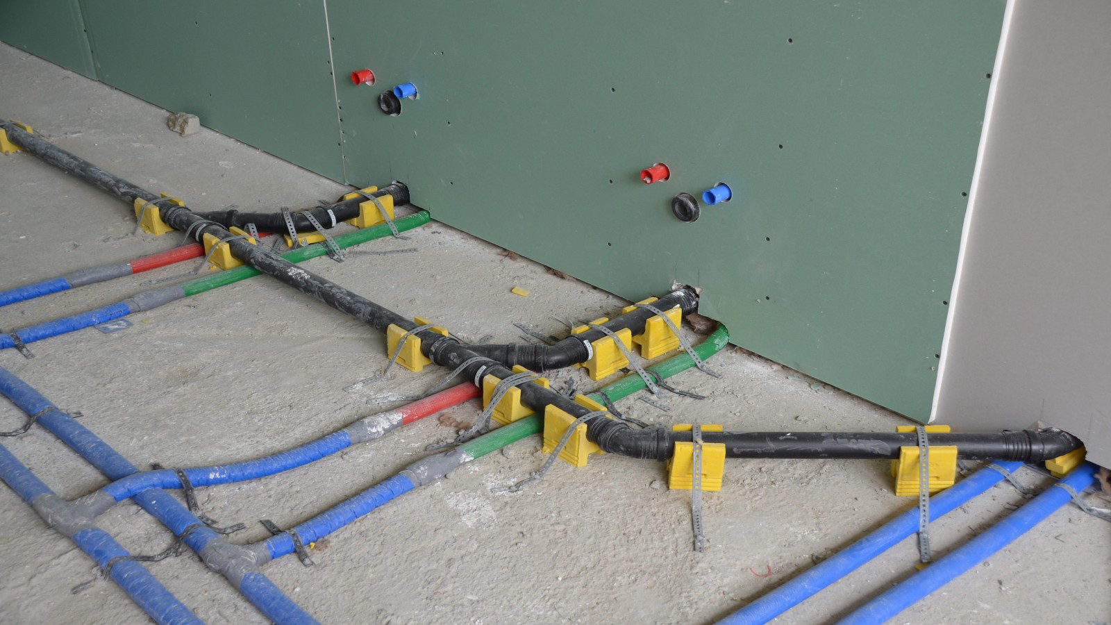 Geberit PushFit und Silent-PP Leitungen Geberit PushFit und Silent-PP Leitungen