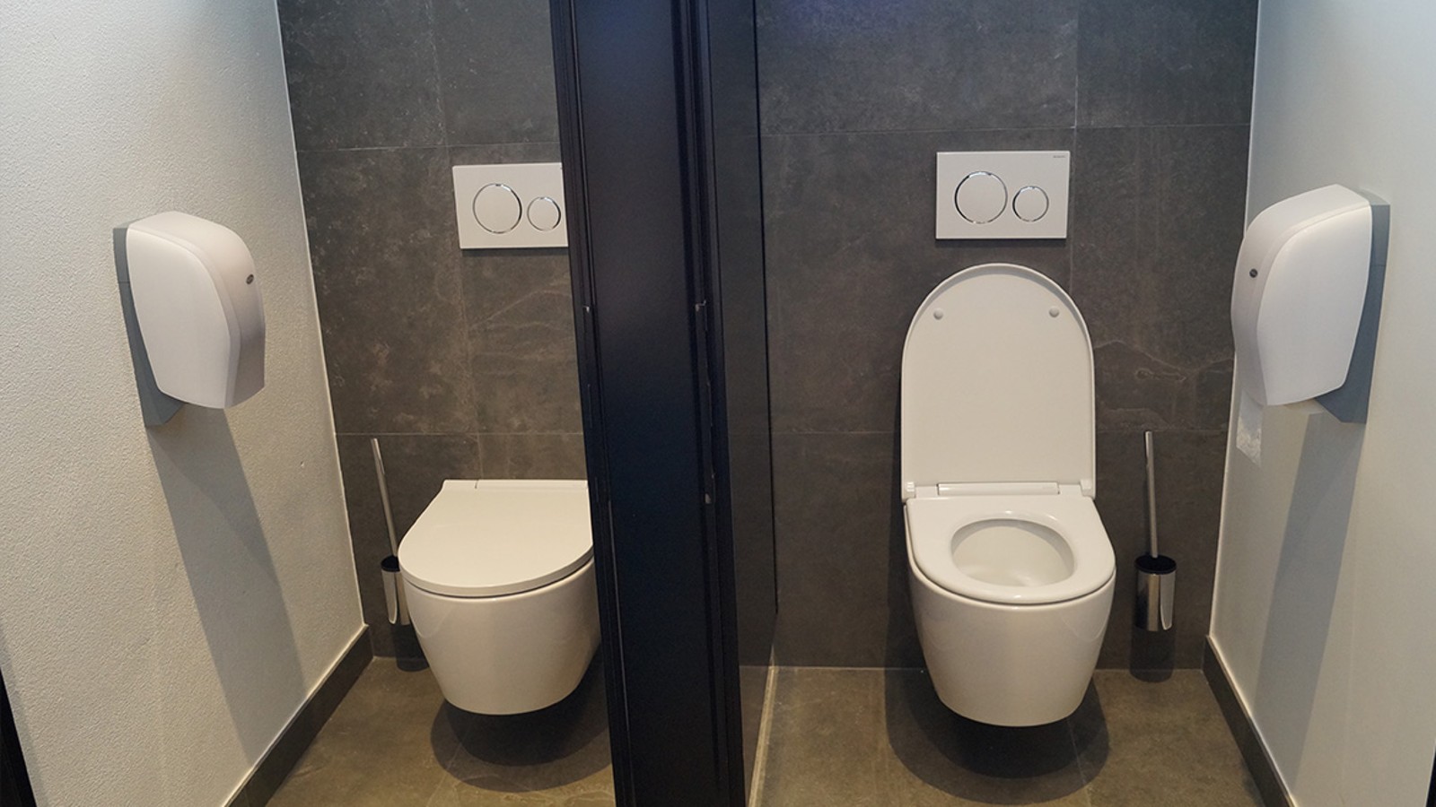 Geberit WC-Anlage im Starthaus Kitzbühel Geberit WC-Anlage im Starthaus Kitzbühel