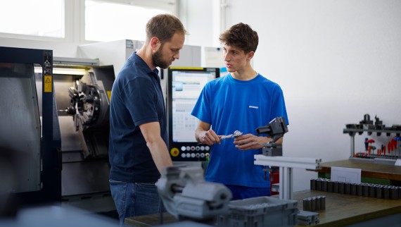 Information zur Lehre Metall- und Elektrotechnik Information zur Lehre Metall- und Elektrotechnik