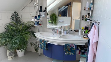 Badrenovierung mit Geberit (vorher) Badrenovierung mit Geberit (vorher)