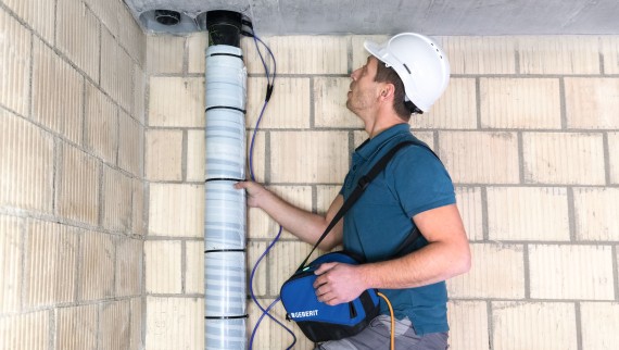 Einfaches Handling auf der Baustelle mit dem Geberit ESG light Einfaches Handling auf der Baustelle mit dem Geberit ESG light