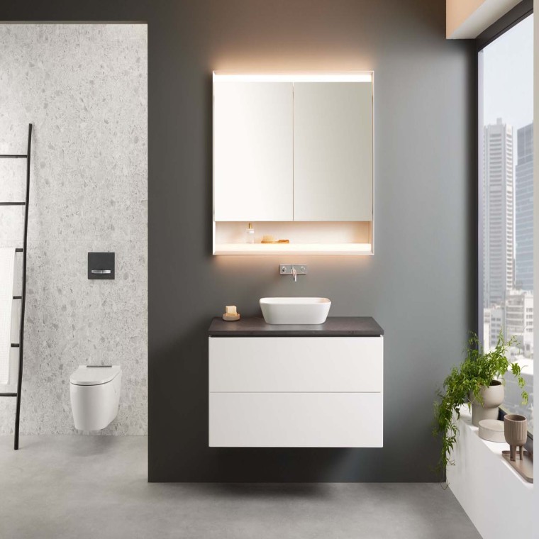 Geberit ONE Badserie mit Option Lichtspiegel und AquaClean Sela
