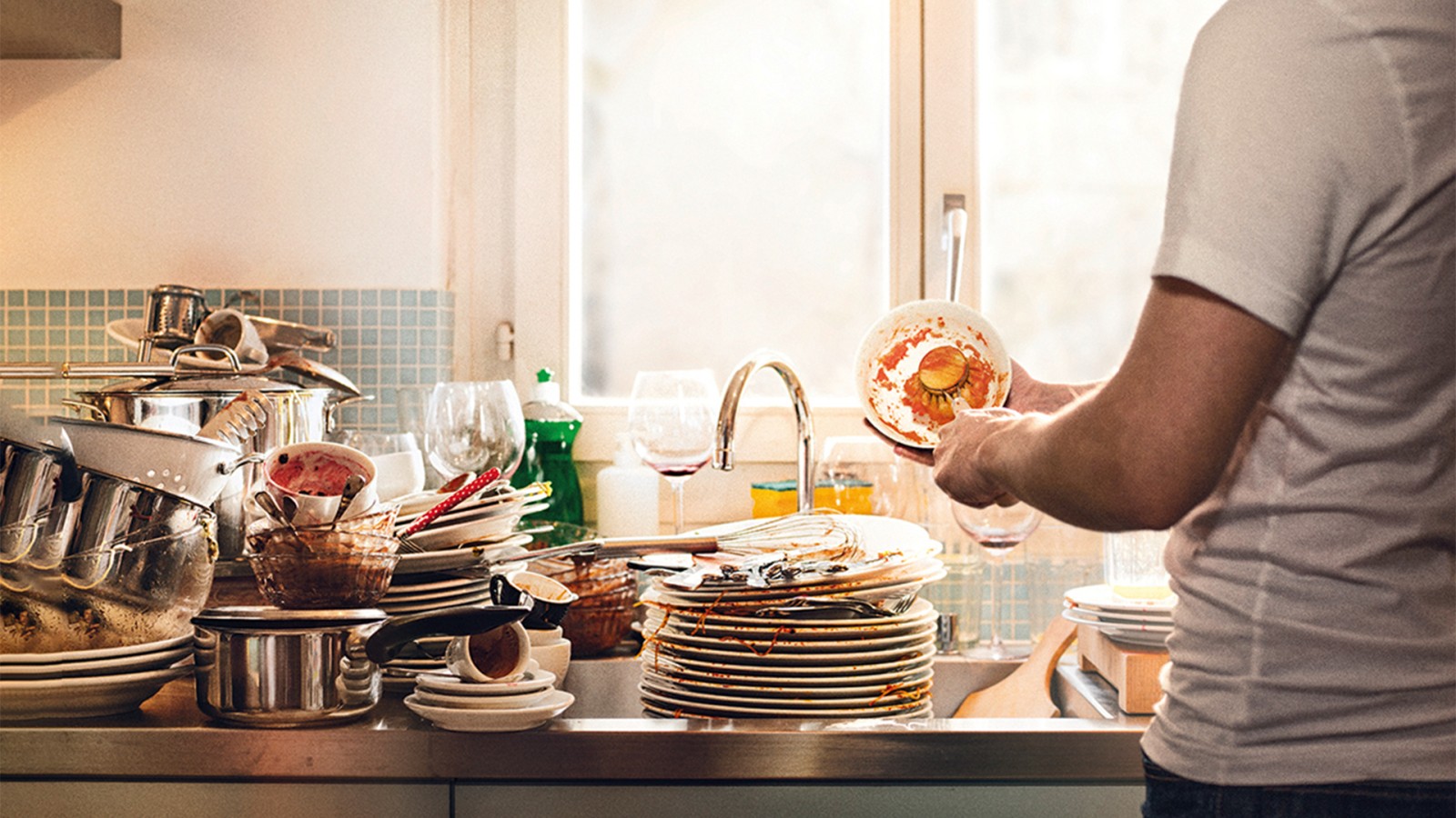 Bei schmutzigem Geschirr