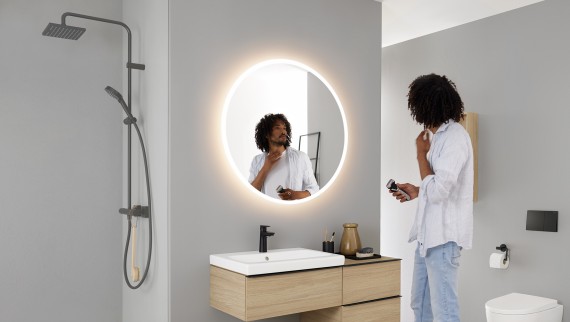 Geberit Option Spiegel rund mit Möbel und Keramiken der Badserie Geberit iCon Geberit Option Spiegel rund mit Möbel und Keramiken der Badserie Geberit iCon
