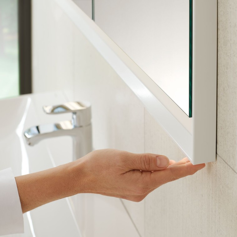 Geberit ONE Spiegelschrank mit ComfortLight Geberit ONE Spiegelschrank mit ComfortLight