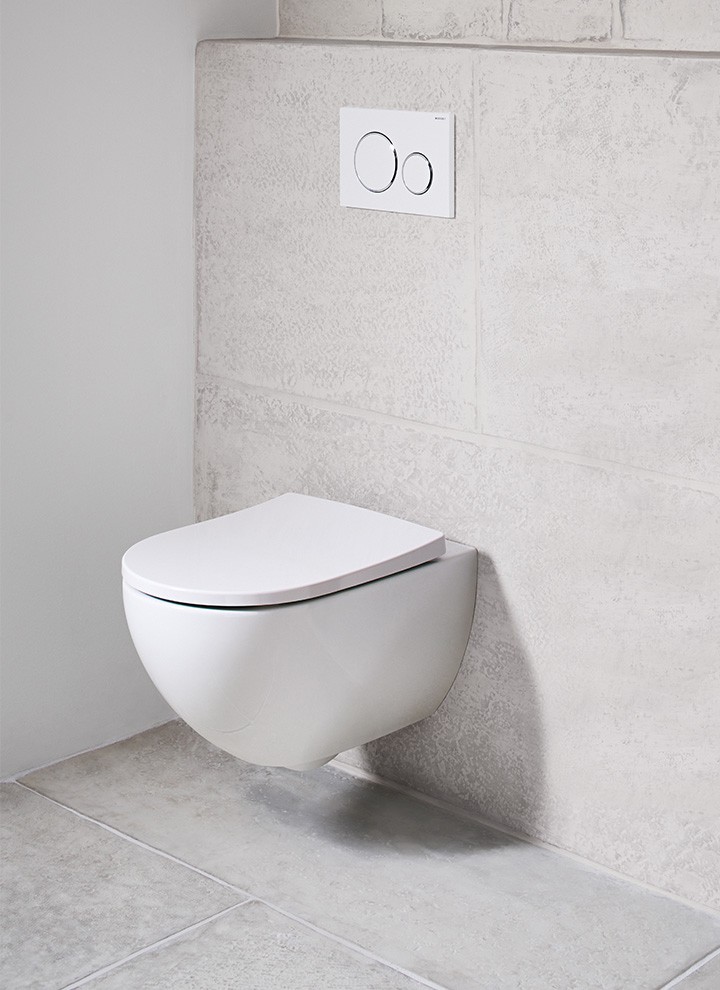 Wandhängendes WC für durchgängige Bodenreinigung Wandhängendes WC für durchgängige Bodenreinigung