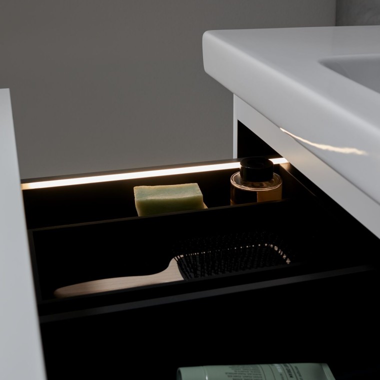Geberit iCon Unterschrank mit integrierter Lichtleiste Geberit iCon Unterschrank mit integrierter Lichtleiste