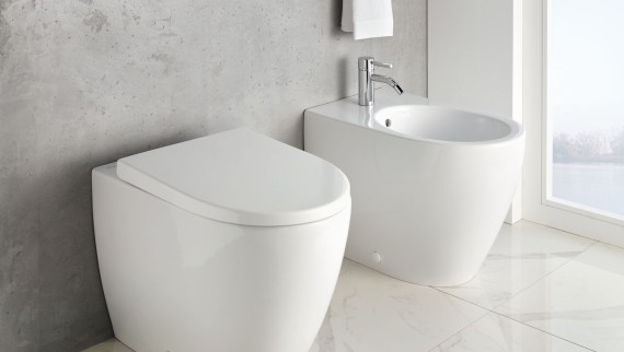 Kombination Geberit iCon WC und Bidet, bodenstehend Kombination Geberit iCon WC und Bidet, bodenstehend