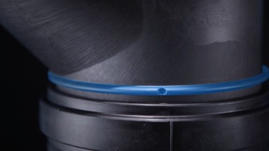 Sichtprüfung der Einstecktiefe bei Geberit Silent-Pro Sichtprüfung der Einstecktiefe bei Geberit Silent-Pro