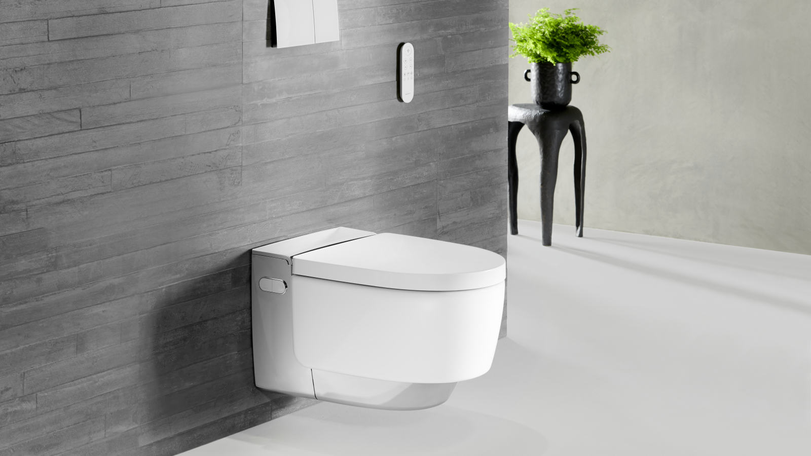 Geberit AquaClean Mera Comfort chrome mit Fernbedienung Sigma 70