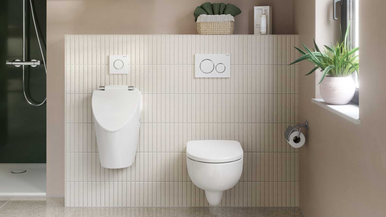 Urinale von Geberit in einem Badezimmer