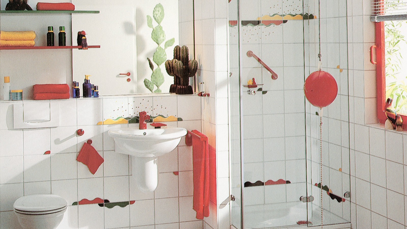 Ein solches Badezimmer mit separater Dusche und verspielten Farbakzenten in den Fliesen galt als sehr schick Ein solches Badezimmer mit separater Dusche und verspielten Farbakzenten in den Fliesen galt als sehr schick