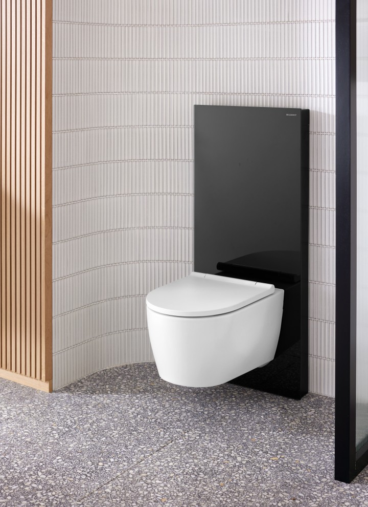 Monolith Plus schwarz mit Geberit ONE WC (c) Geberit