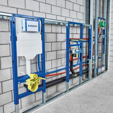 Duofix Systemwand mit WC-Element, Waschtisch-Element und Dusch-Element