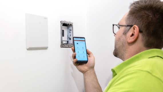 Steuerung des Geberit Gateways über die Geberit Control App Steuerung des Geberit Gateways über die Geberit Control App