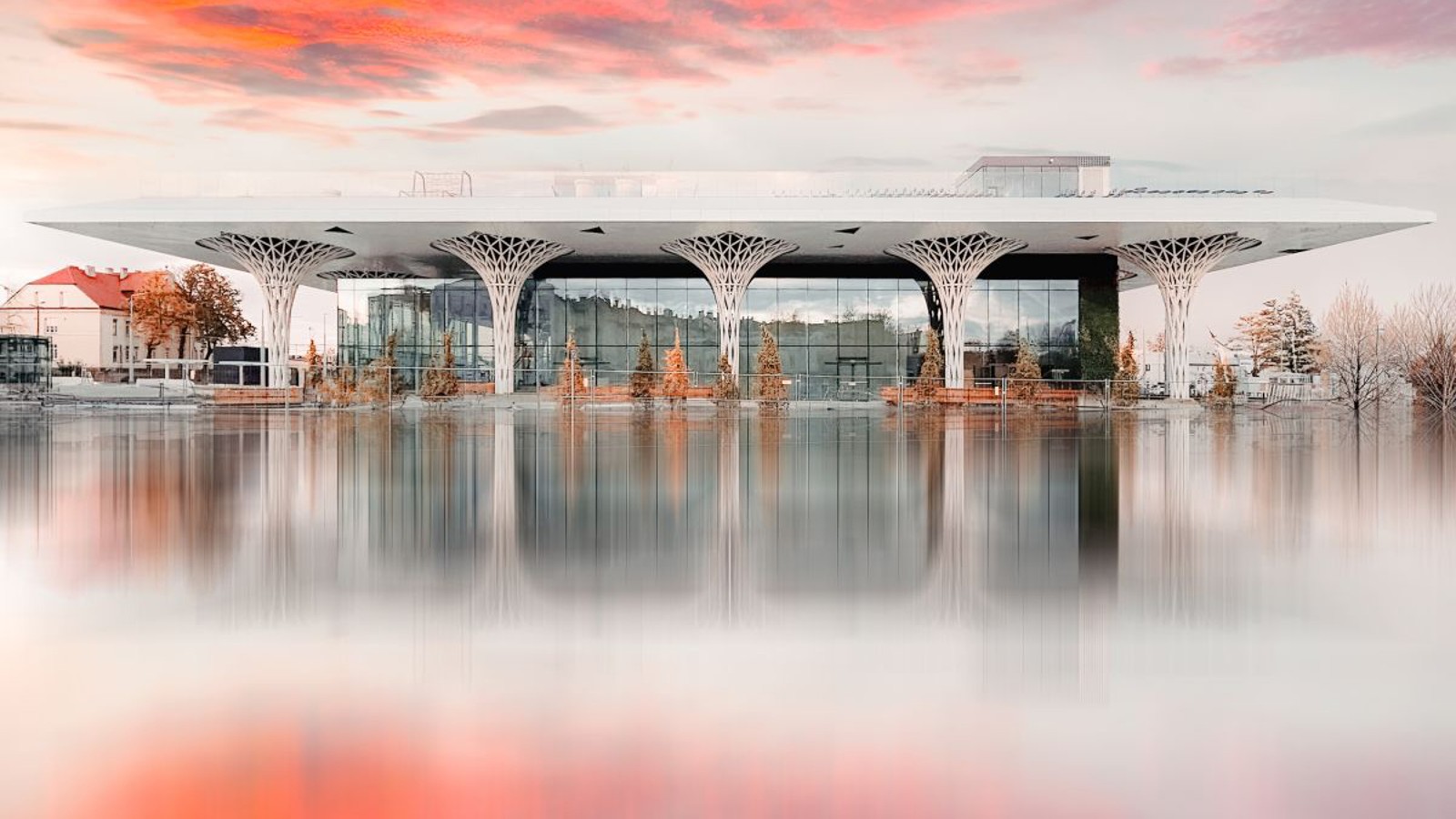 Das Geberit Dachentwässerungssystem Pluvia saugt Regenwasser mittels Vakuum vom Dach (© Alek Małchowski) Das Geberit Dachentwässerungssystem Pluvia saugt Regenwasser mittels Vakuum vom Dach (© Alek Małchowski)