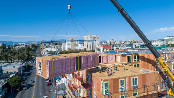 Fertigbauprojekte schaffen in urbanen Zentren günstigen Wohnraum. (© Geberit) Fertigbauprojekte schaffen in urbanen Zentren günstigen Wohnraum. (© Geberit)