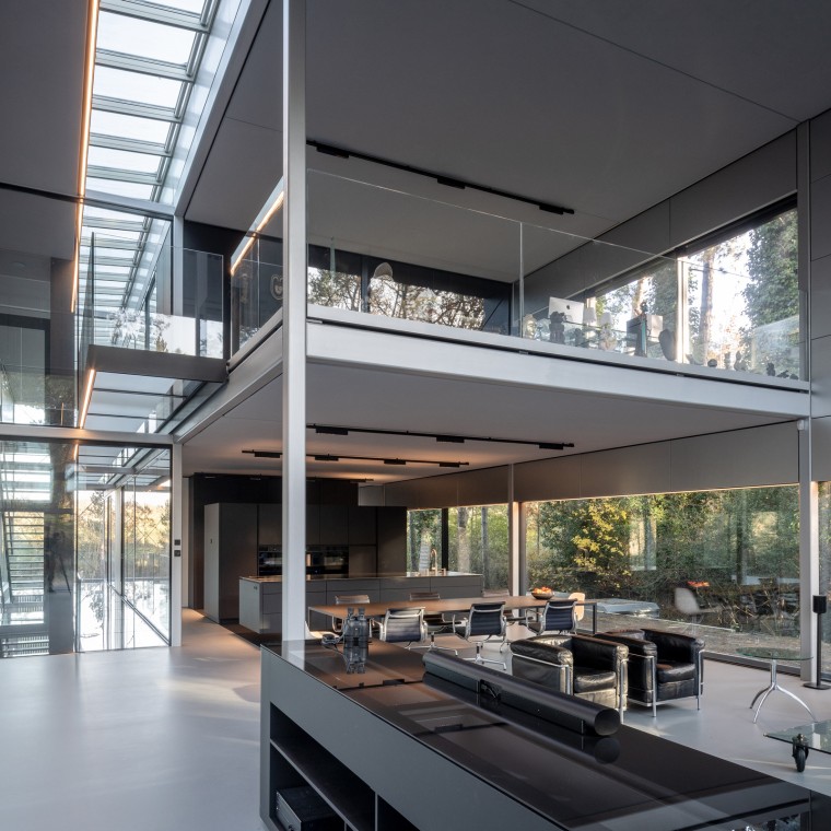 Das Gebäude ist nahezu vollständig demontierbar und wiederverwendbar (© Lucas van der Wee)