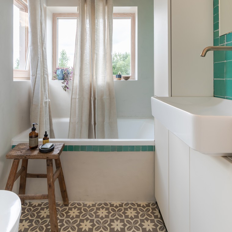 Das «Tiny Hamam» von Marjolein Jonker auf 4 m² (© Chiela van Meerwijk) Das «Tiny Hamam» von Marjolein Jonker auf 4 m² (© Chiela van Meerwijk)