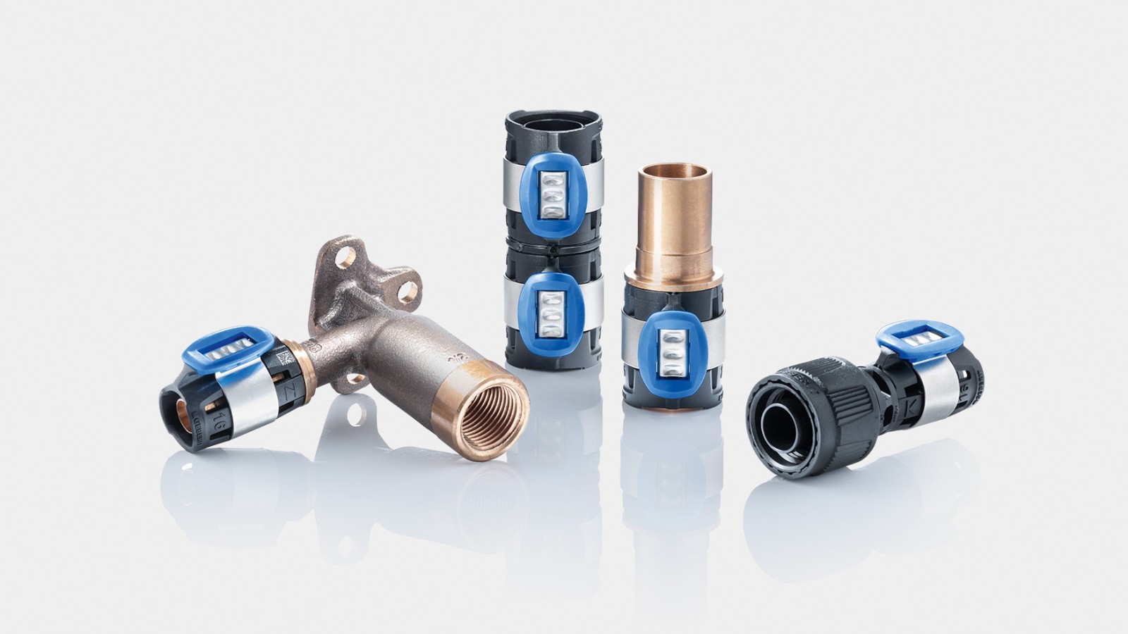 Umfangreiches FlowFit Sortiment an Fittings aus PPSU, bleifreiem Rotguss und bleifreier Siliziumbronze Umfangreiches FlowFit Sortiment an Fittings aus PPSU, bleifreiem Rotguss und bleifreier Siliziumbronze