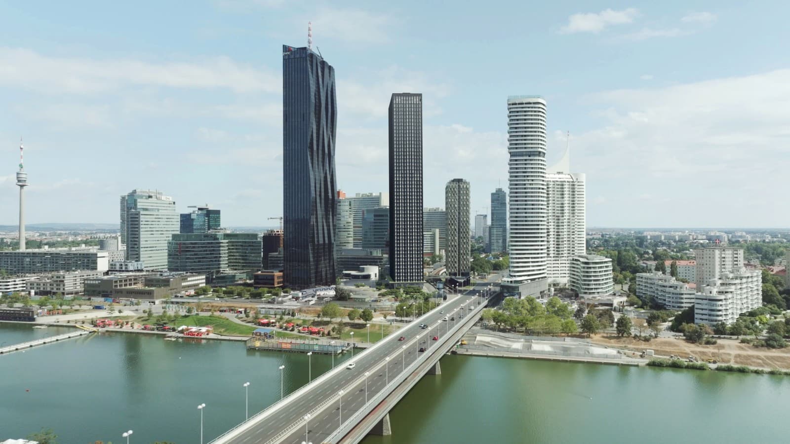 Visualsierung DC2 Tower (c) Office Le Nomade Visualsierung DC2 Tower (c) Office Le Nomade