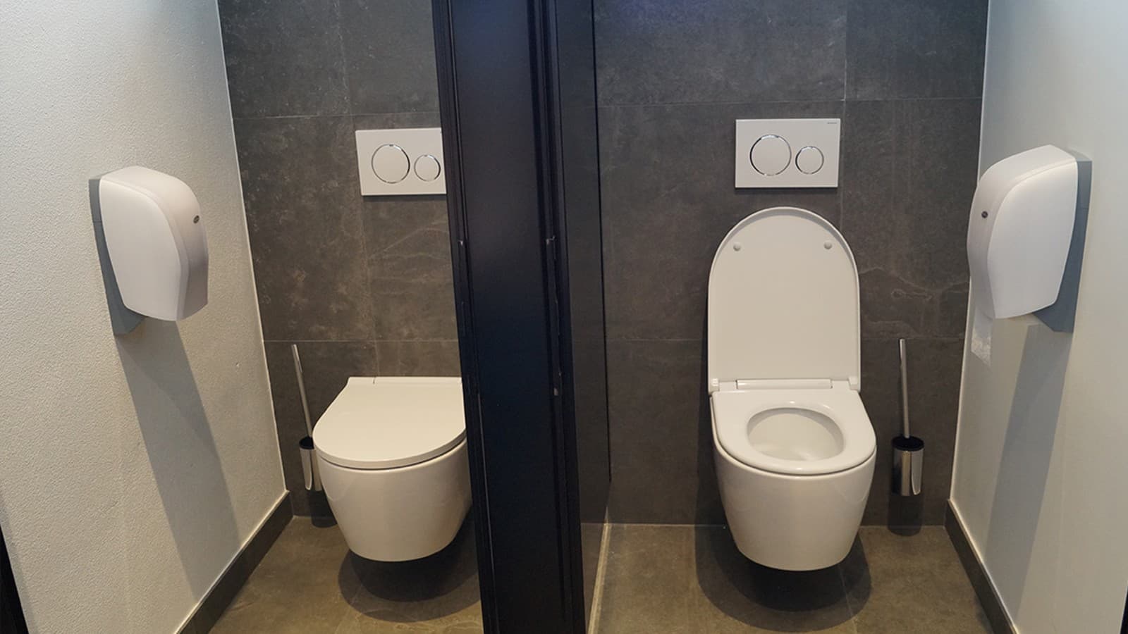 Geberit WC-Anlage im Starthaus Kitzbühel Geberit WC-Anlage im Starthaus Kitzbühel