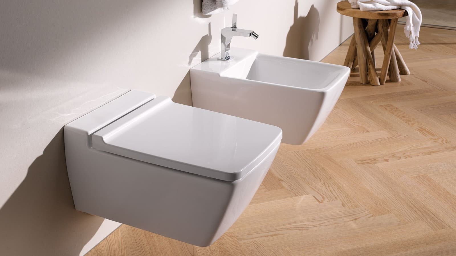 Badserie Geberit Xeno² WC und Bidet ohne Überlauf, dafür mit Clou Badserie Geberit Xeno² WC und Bidet ohne Überlauf, dafür mit Clou
