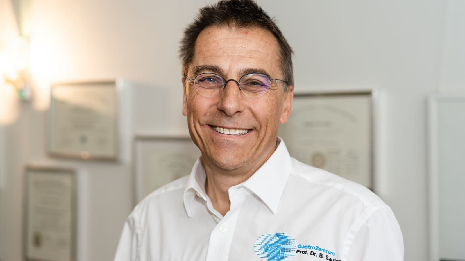 Dr. Bernhard Sauter über die Reinigung mit Wasser Dr. Bernhard Sauter über die Reinigung mit Wasser