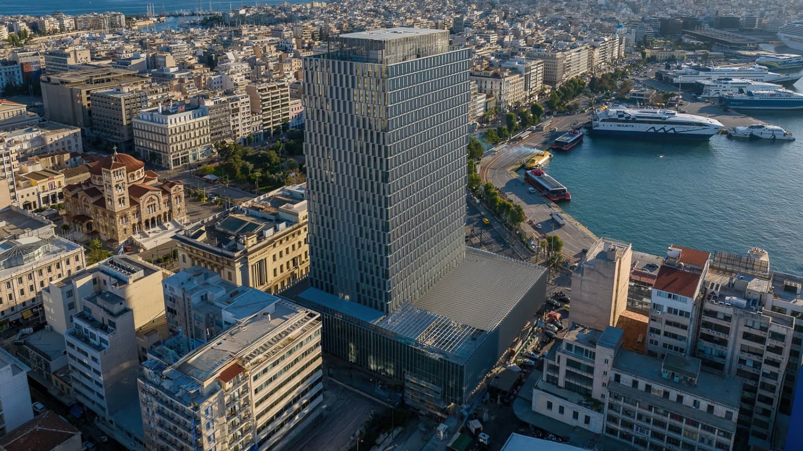 Ein neues Gesicht für den alten Riesen (© George Fakaros) Ein neues Gesicht für den alten Riesen (© George Fakaros)