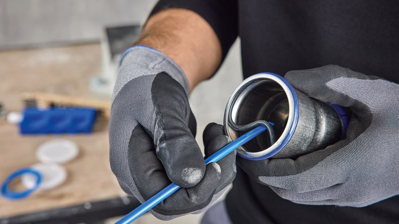 Austauschen des O-Rings in einem Geberit Mapress Pressfitting mit dem Geberit O-Ring Heber Austauschen des O-Rings in einem Geberit Mapress Pressfitting mit dem Geberit O-Ring Heber